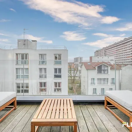 Luxury T4 With Terrace & Rooftop View Paris