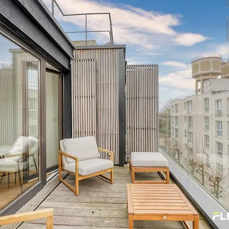 Luxury T4 With Terrace & Rooftop View Apartment Paris