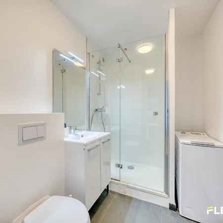 Luxury T4 With Terrace & Rooftop View