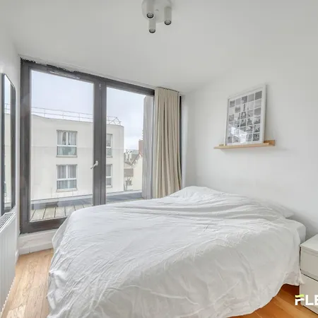 Luxury T4 With Terrace & Rooftop View Paris